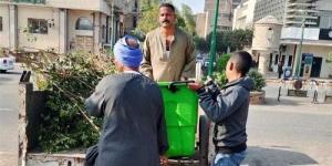 حملات مكثفة للنظافة وصيانة أعمدة الإنارة بـ 5 مراكز بالمنيا