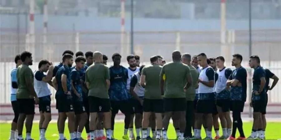 طاقم تحكيم من كاب فيردي يدير مباراة الزمالك وبلاك بولز في الكونفدرالية