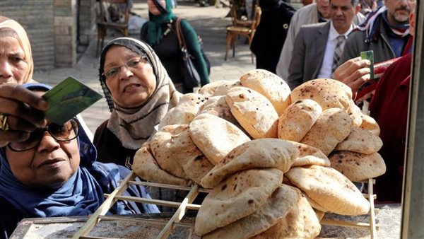 “مش هتاخدوا تموين ولا عيش تاني”… ما هي المعايير التي يتم الاعتماد عليها بـ حذف المواطنين من بطاقات التموين.. معايير جديدة ومتغيرة!